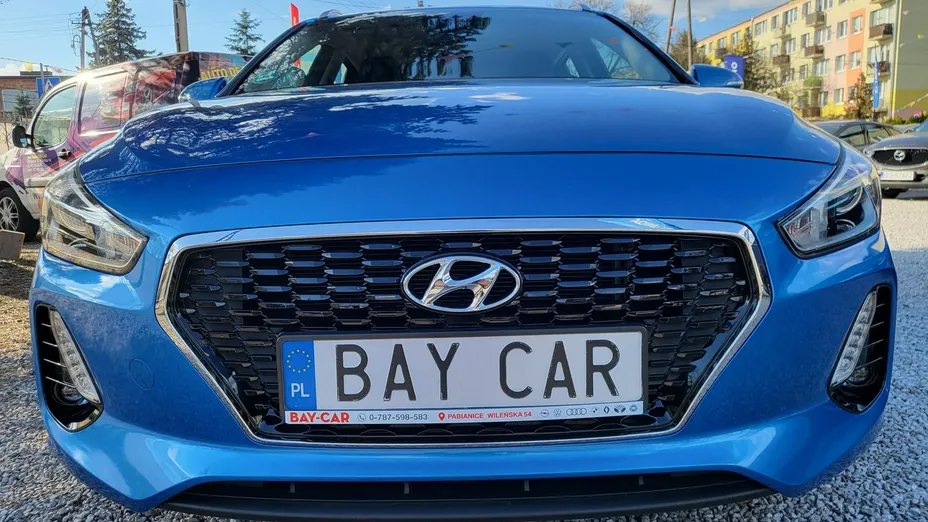 HYUNDAI i30 -