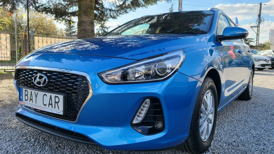 HYUNDAI i30 -