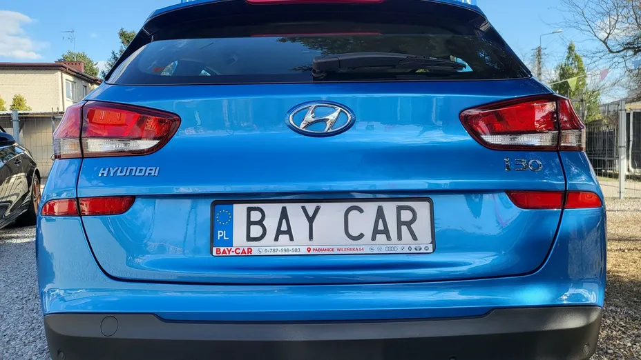 HYUNDAI i30 -