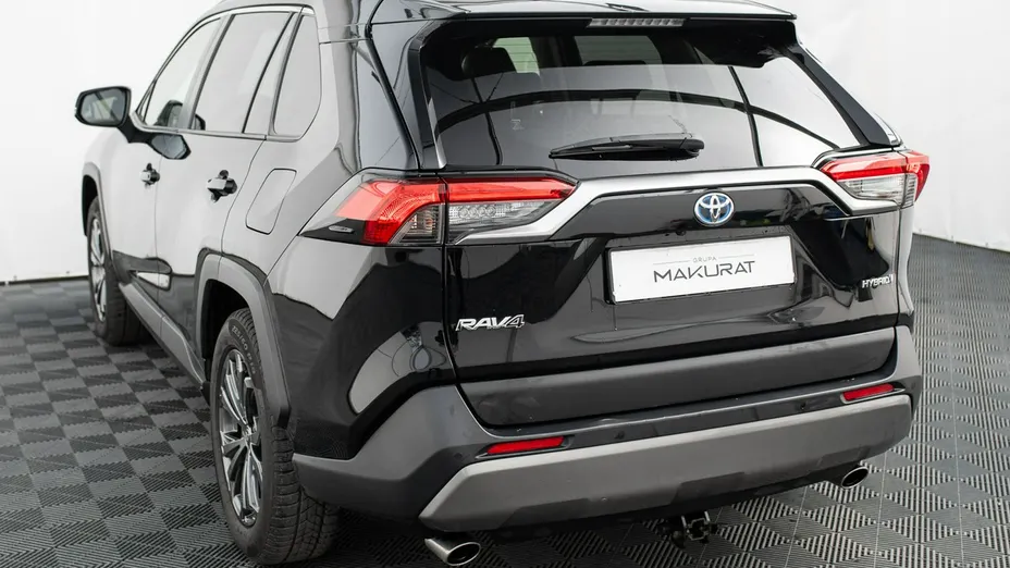 TOYOTA RAV4 -