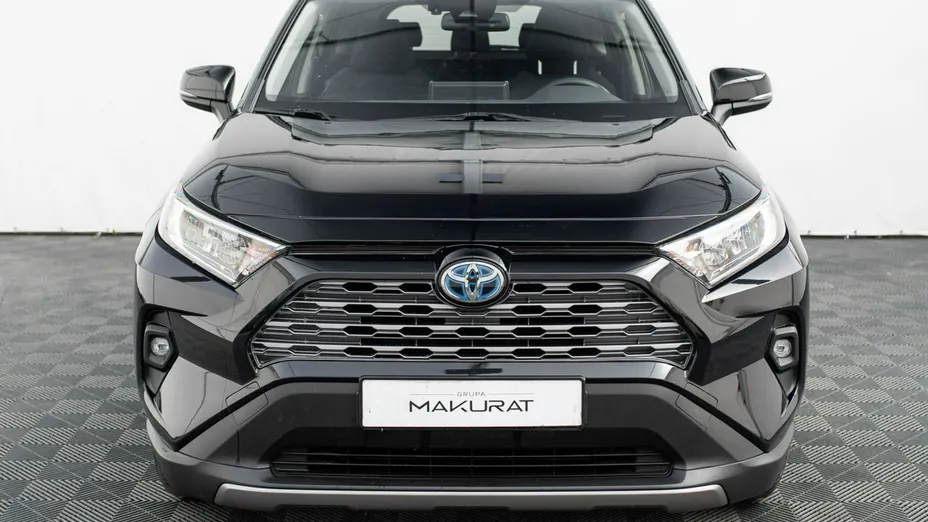 TOYOTA RAV4 -