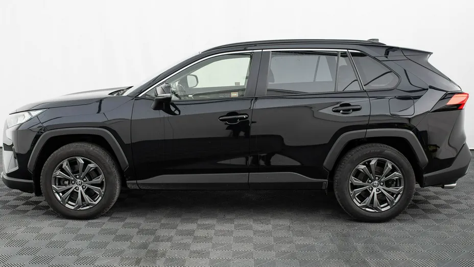 TOYOTA RAV4 -