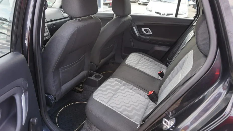SKODA Fabia -