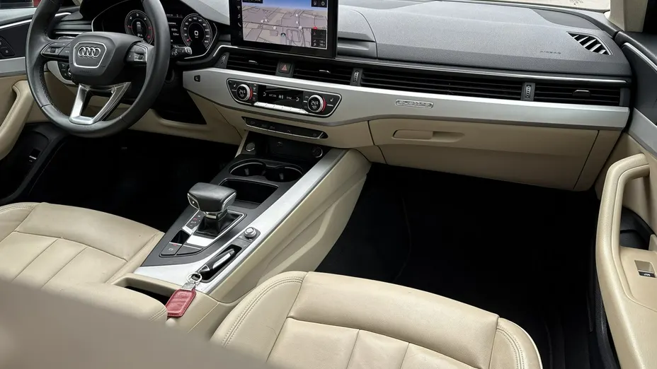 AUDI A4 -