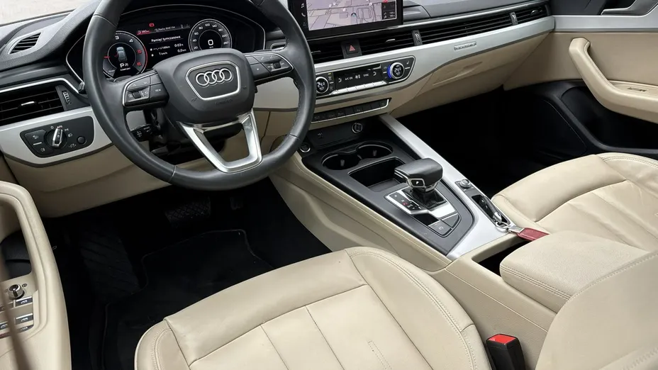 AUDI A4 -