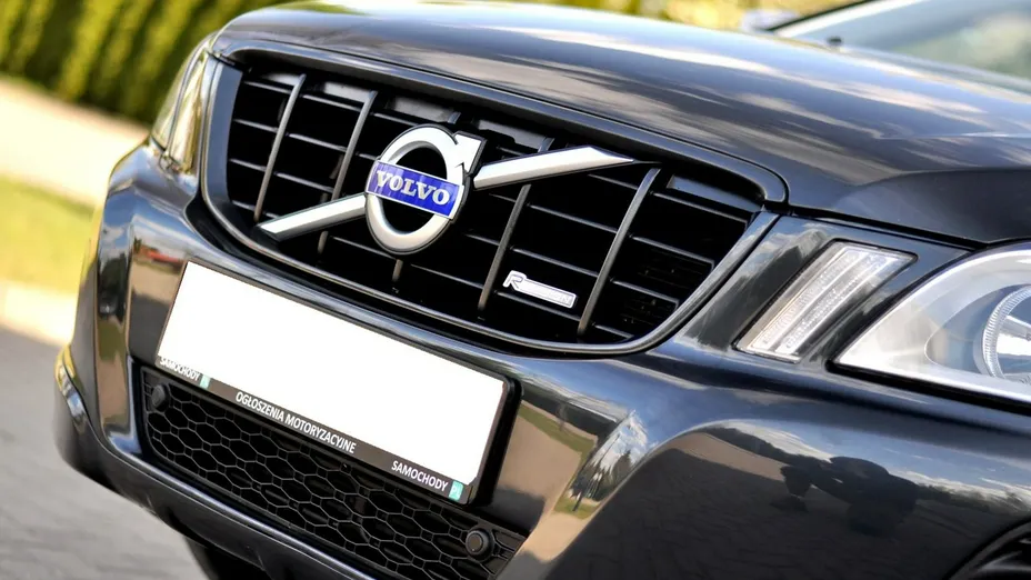 VOLVO XC60 -