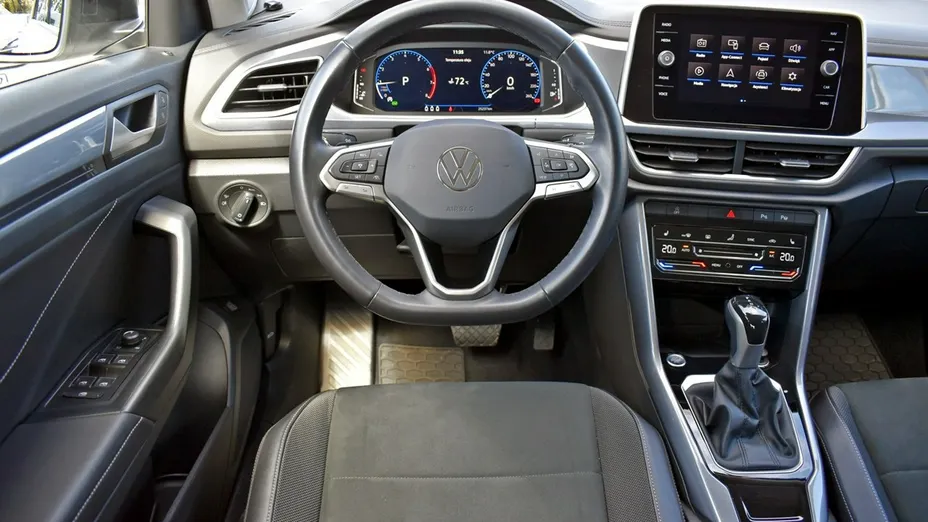 VOLKSWAGEN T-ROC -