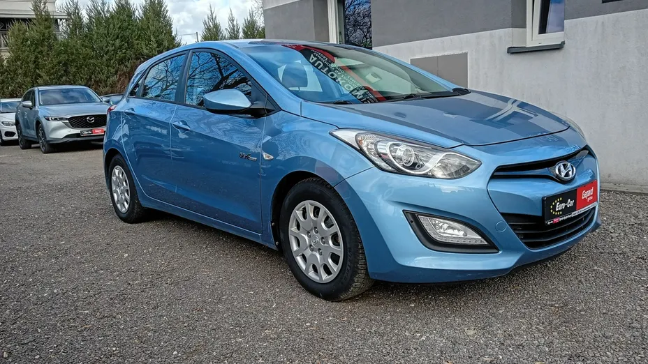 HYUNDAI i30 -