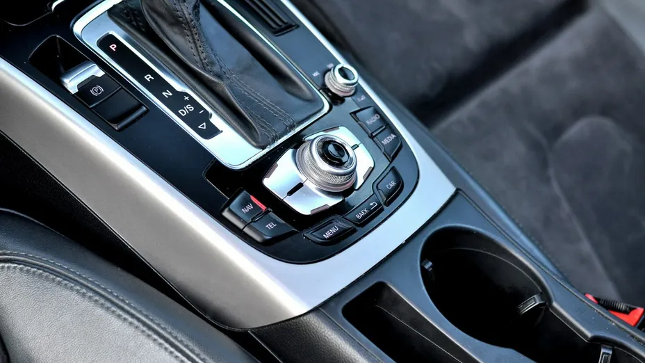 AUDI A4 -