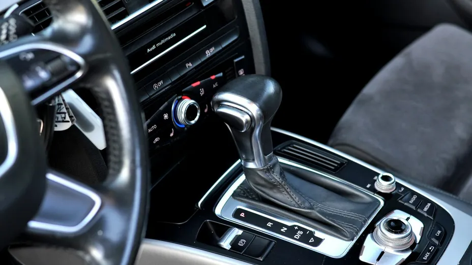 AUDI A4 -