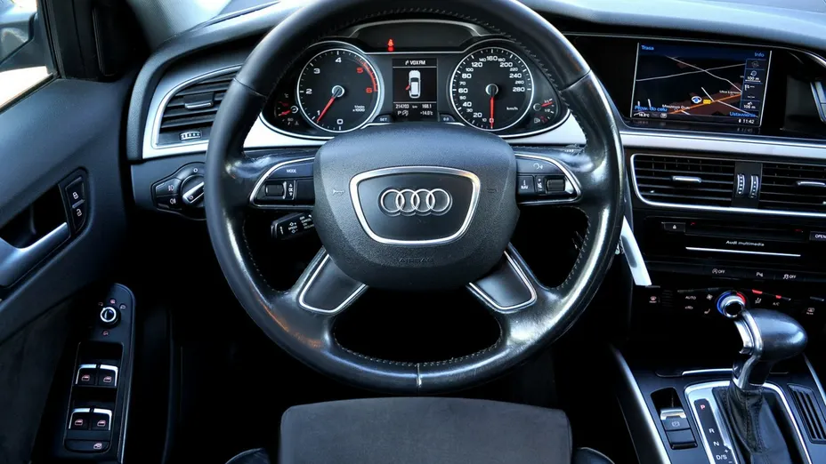AUDI A4 -