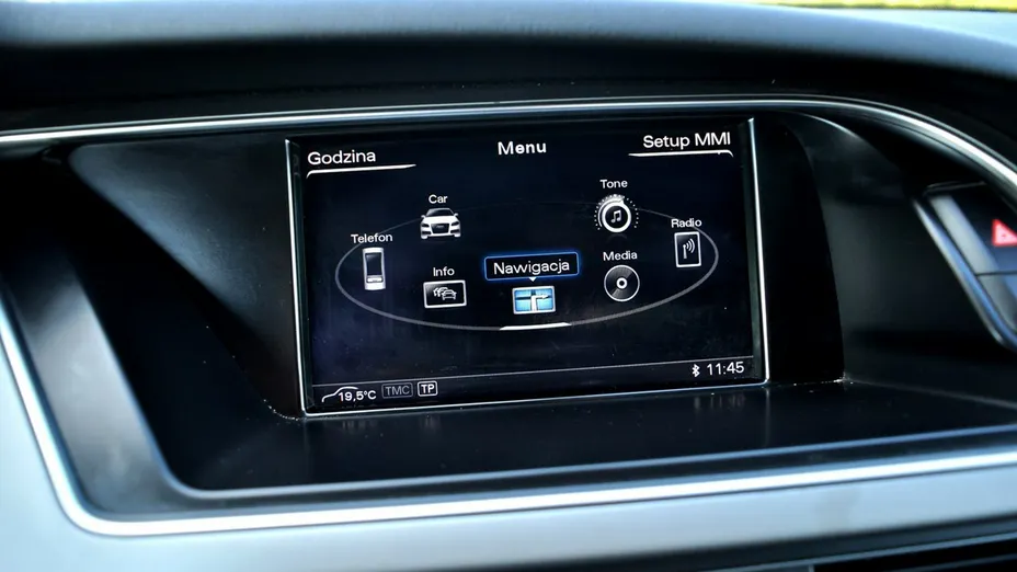 AUDI A4 -