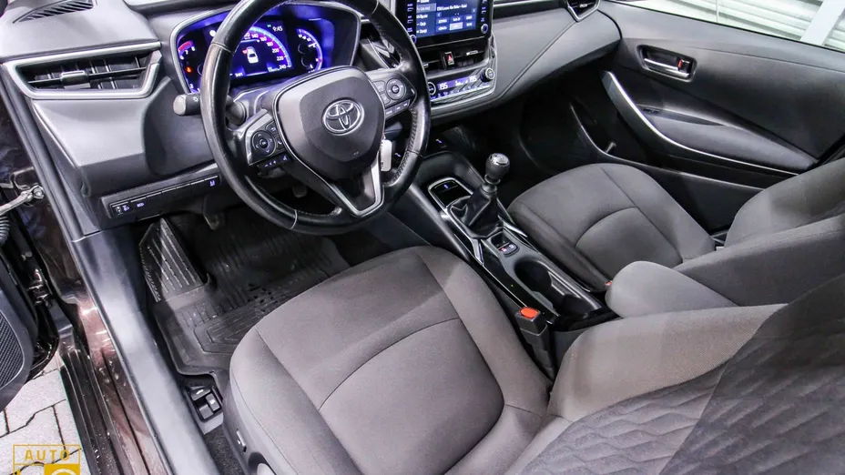 TOYOTA Corolla -