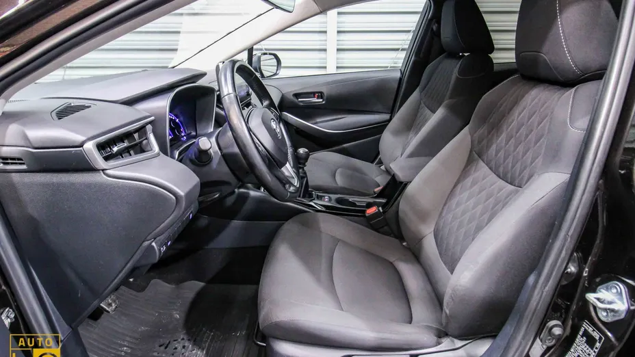 TOYOTA Corolla -