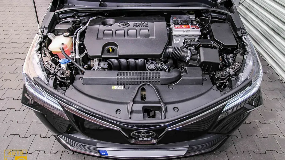 TOYOTA Corolla -
