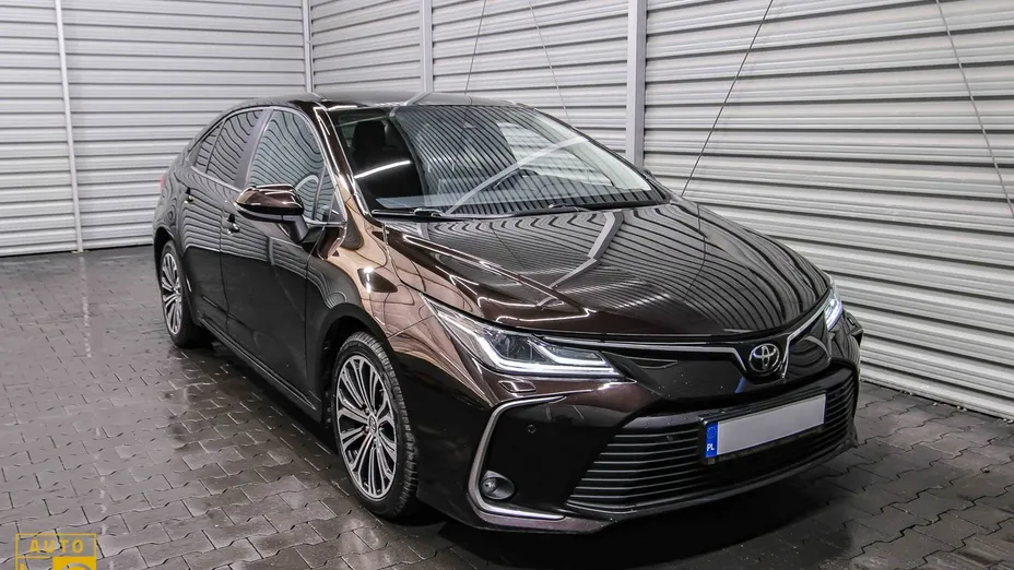 TOYOTA Corolla -