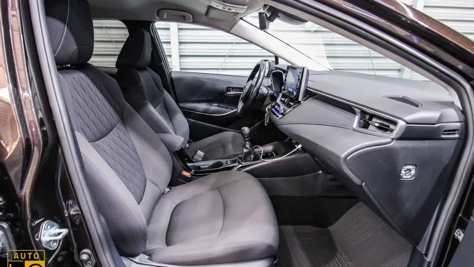 TOYOTA Corolla -