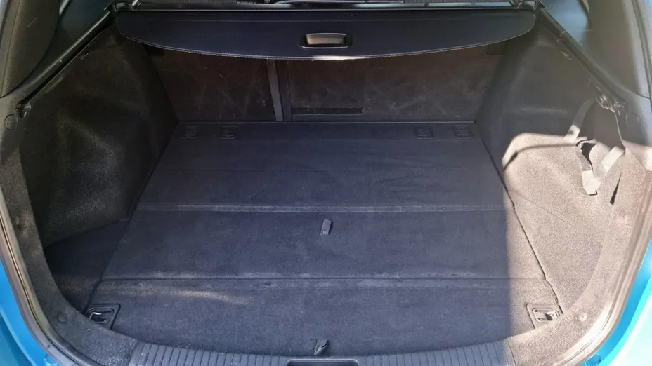 HYUNDAI i30 -