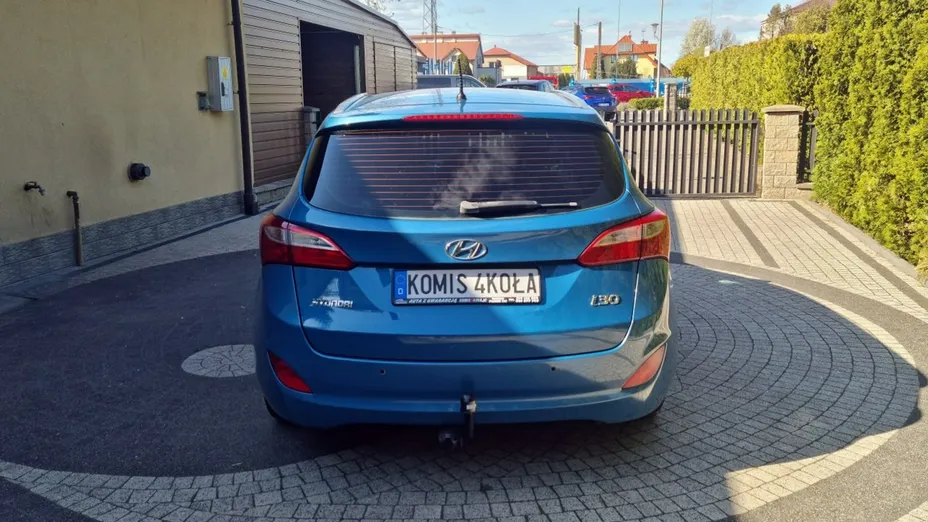 HYUNDAI i30 -