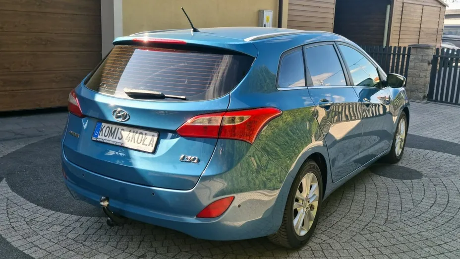 HYUNDAI i30 -