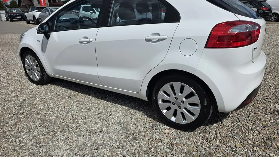 KIA Rio -
