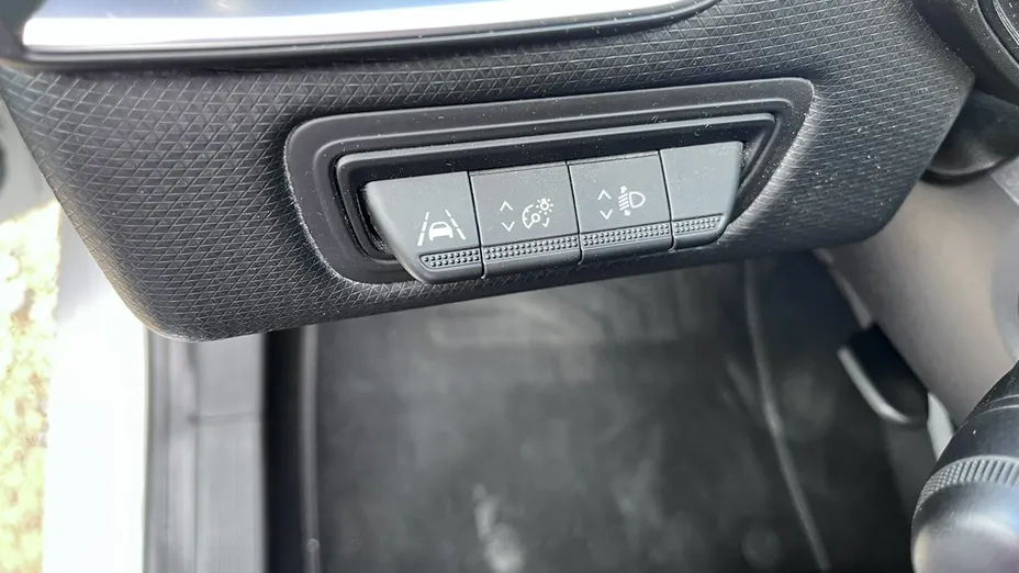 RENAULT Clio -