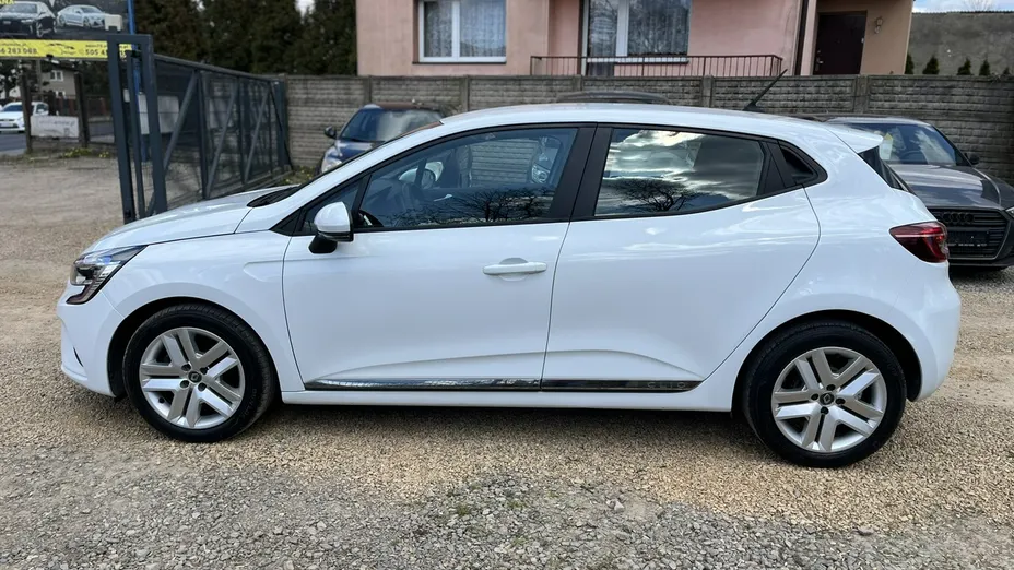 RENAULT Clio -