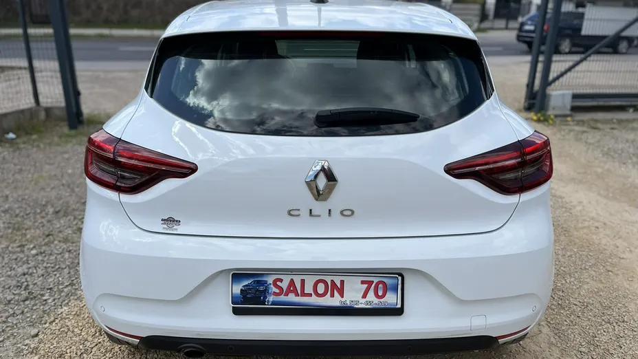 RENAULT Clio -