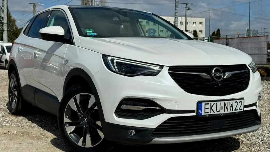 OPEL Grandland X -