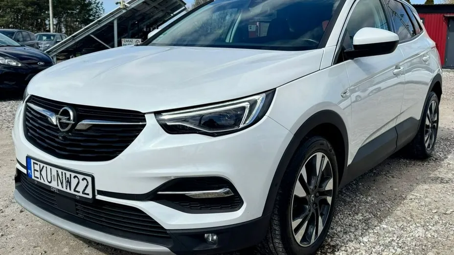 OPEL Grandland X -