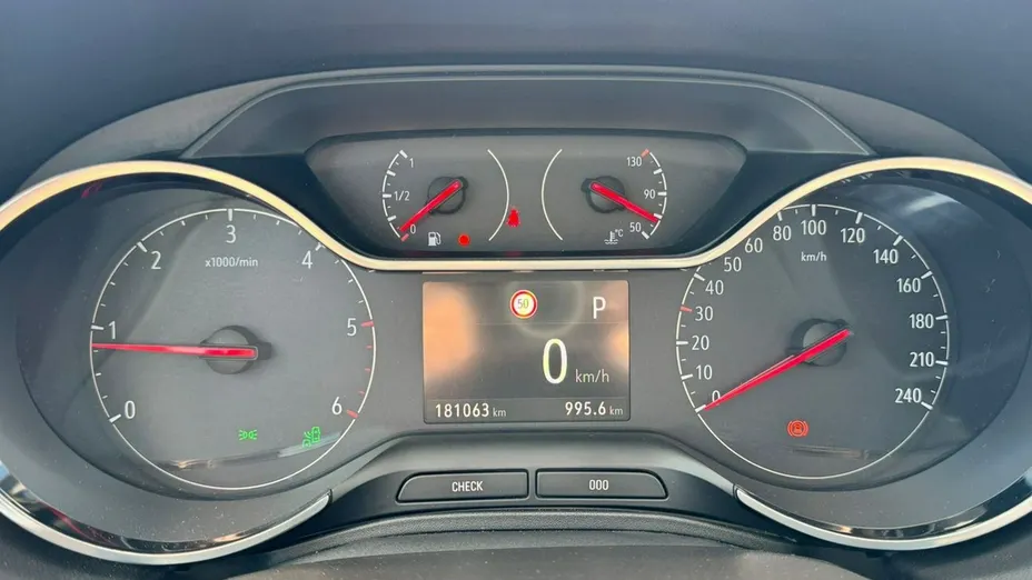OPEL Grandland X -