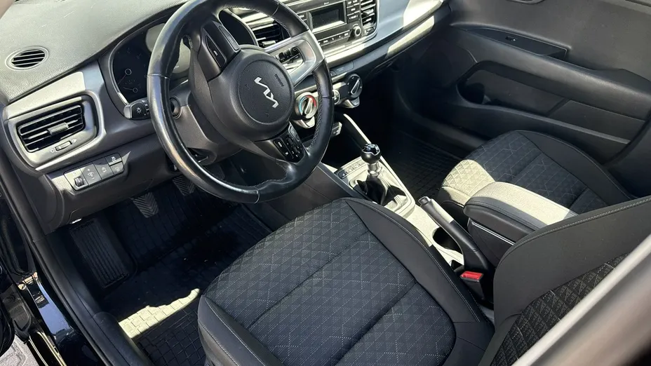 KIA Rio -