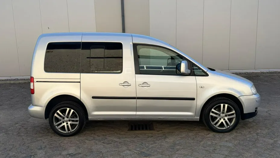 VOLKSWAGEN Caddy -
