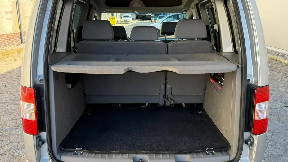 VOLKSWAGEN Caddy -