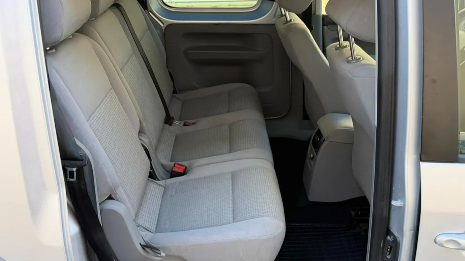 VOLKSWAGEN Caddy -