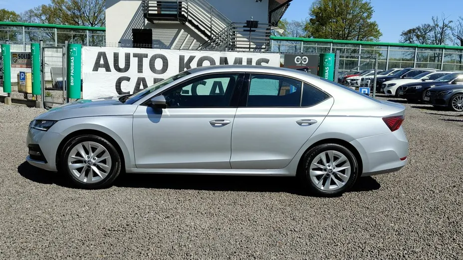 SKODA Octavia -
