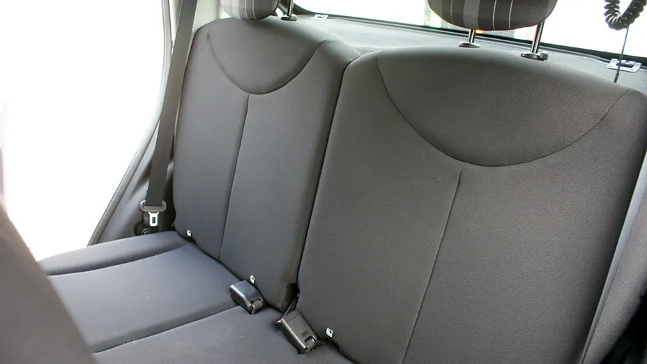 PEUGEOT 108 -