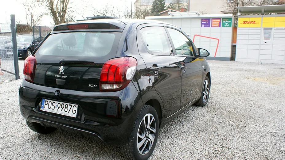 PEUGEOT 108 -
