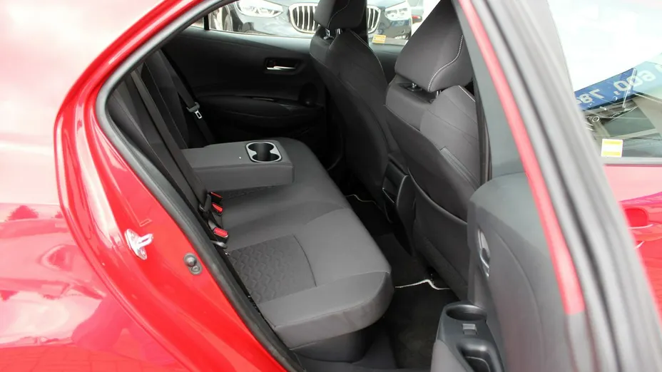 TOYOTA Corolla -