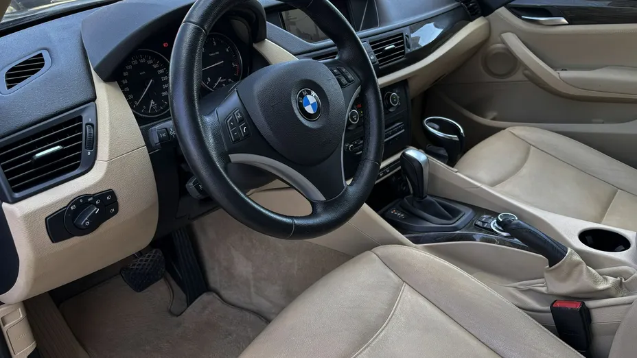BMW X1 -