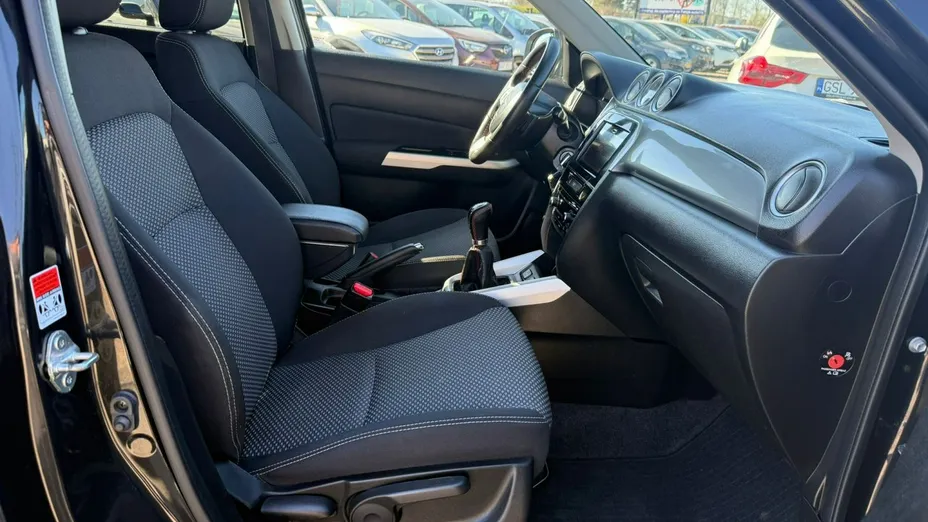 SUZUKI Vitara -