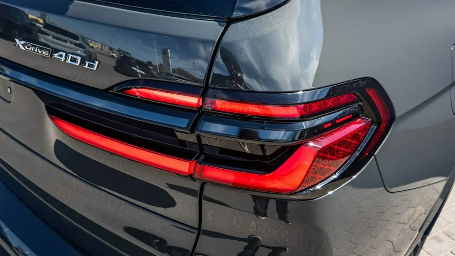 BMW X7 -