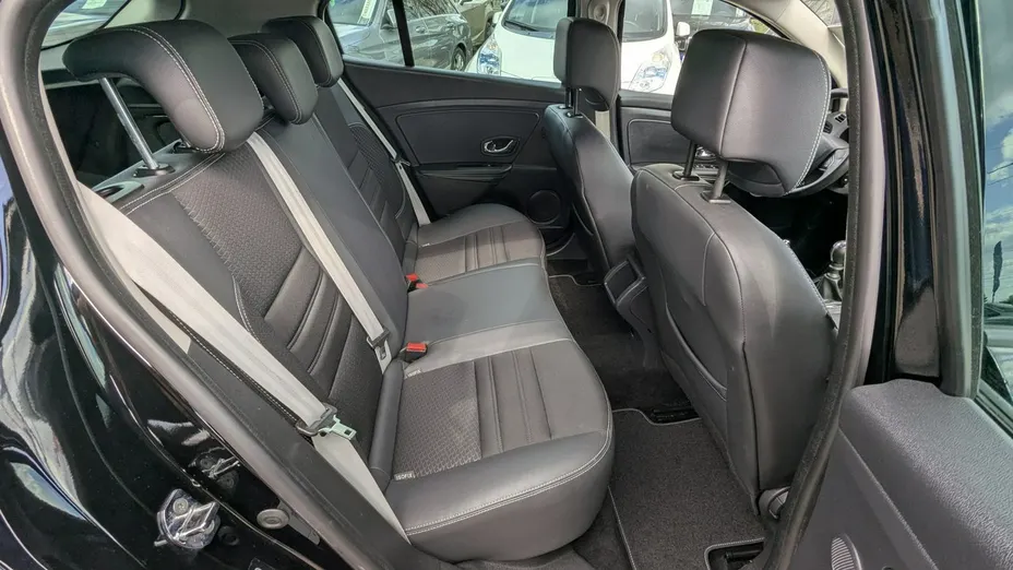 RENAULT Megane -