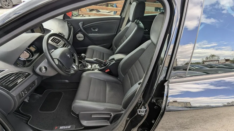 RENAULT Megane -
