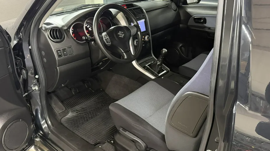 SUZUKI Grand Vitara -