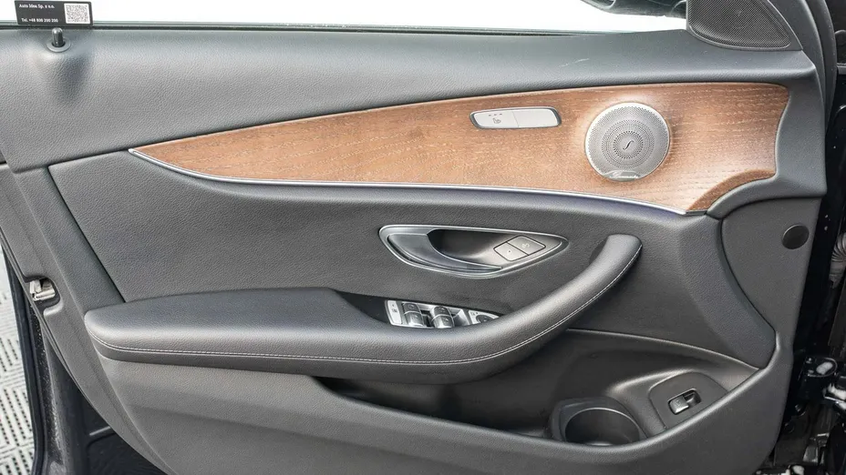 MERCEDES-BENZ E Klasa -