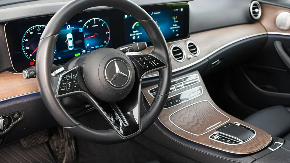 MERCEDES-BENZ E Klasa -