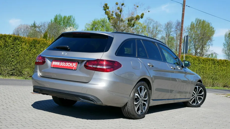 MERCEDES-BENZ C Klasa -