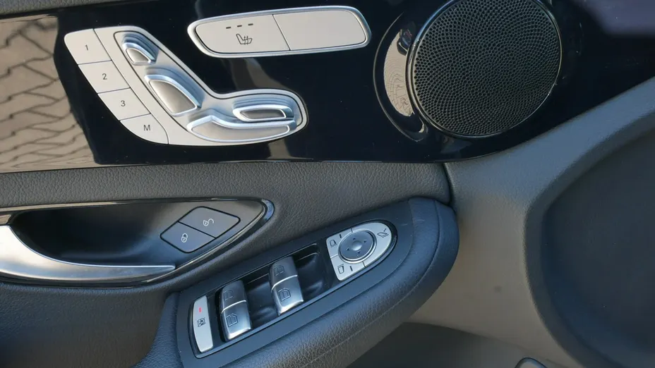 MERCEDES-BENZ C Klasa -