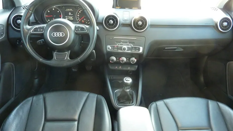 AUDI A1 -